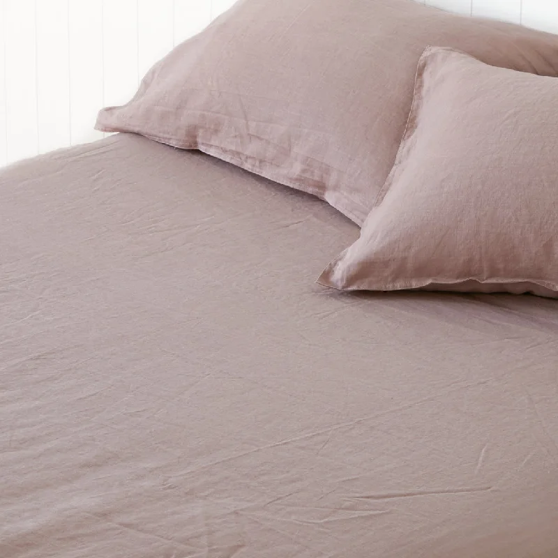 Flat Sheets with a High - Quality Finish for a Luxurious LookBed of Roses Fitted Sheet Flat Sheets with a High - Quality Finish for a Luxurious LookBed of Roses Fitted Sheet