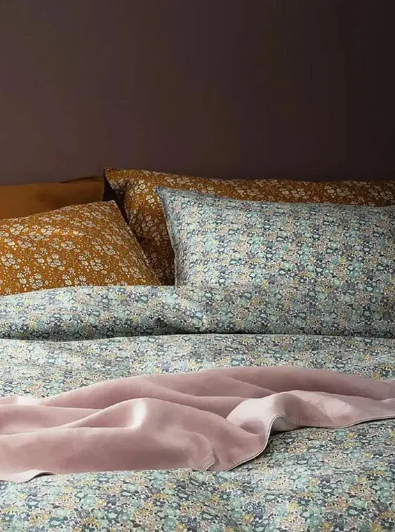 Fitted Sheets with Reinforced Corners for Long - Lasting UseFitted Sheet Made With Liberty Fabric MICHELLE SEA GREEN