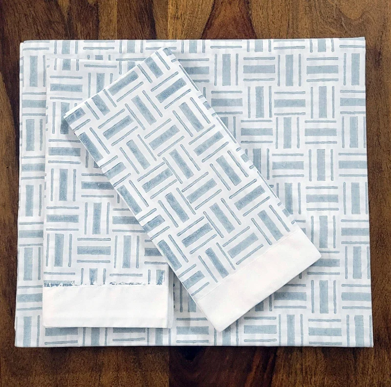 Quilted Cotton Sheets for a Warm and Inviting BedBed Sheet Hand Block Printed - Crossroads Quilted Cotton Sheets for a Warm and Inviting BedBed Sheet Hand Block Printed - Crossroads