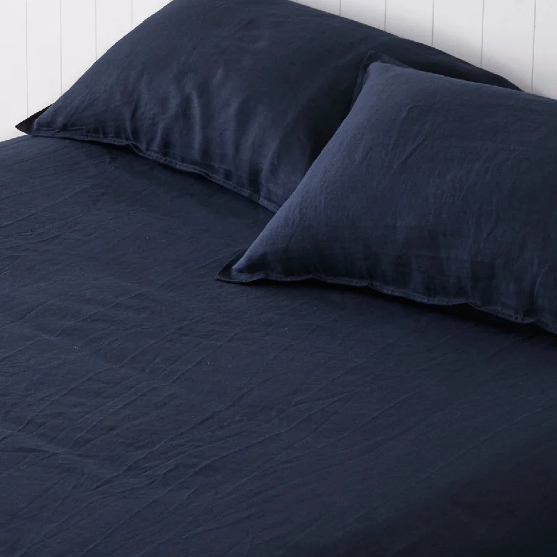 Organic Flannel Sheets for a Natural and Warm SleepClassic Navy Fitted Sheet