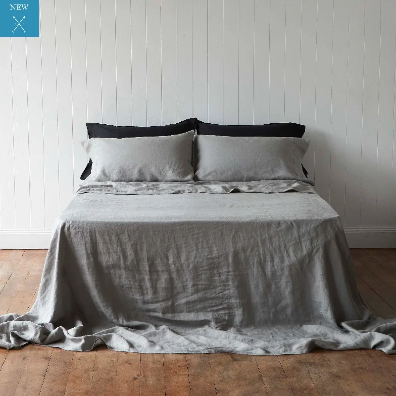 Hypoallergenic Silk Sheets for Sensitive SleepersStorm Grey Flat Sheet