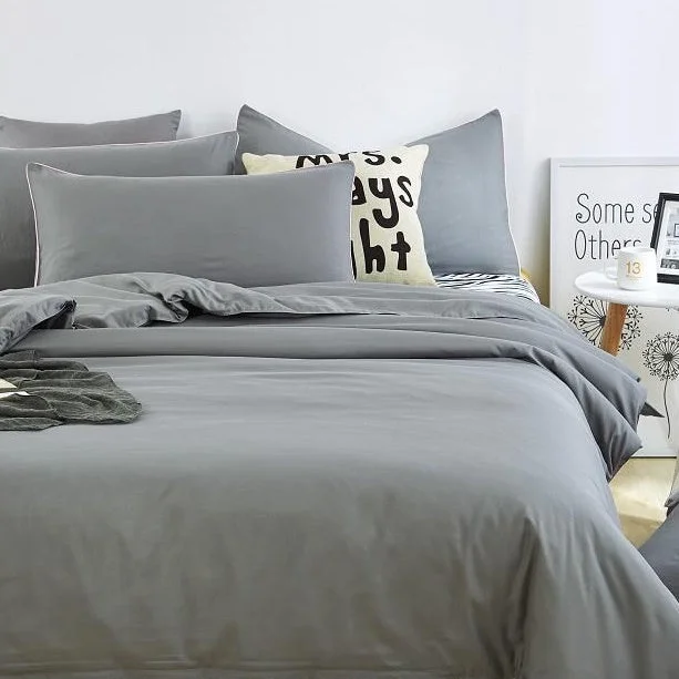 Wrinkle - Free Polyester Sheets for a Low - Maintenance BedBed Sheet 300TC Luxury - Light Grey