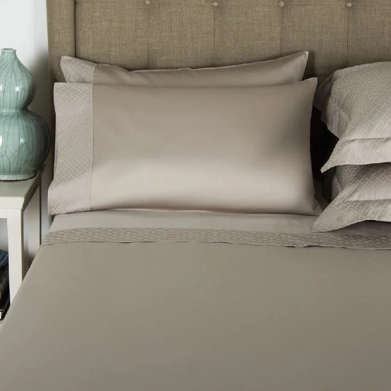 Flat Sheets with a High - Quality Finish for a Luxurious LookFrette Savona Border Sheet Set Flat Sheets with a High - Quality Finish for a Luxurious LookFrette Savona Border Sheet Set
