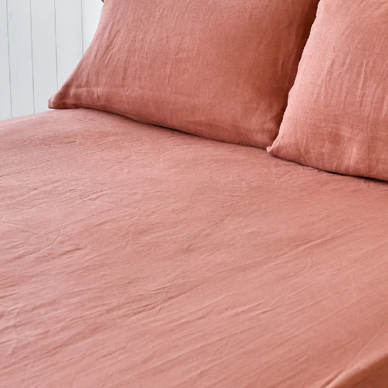 Flat Sheets with a High - Quality Finish for a Luxurious LookRed Dirt Fitted Sheet Flat Sheets with a High - Quality Finish for a Luxurious LookRed Dirt Fitted Sheet