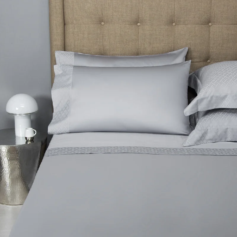 Queen - Size Sheet Sets with a European Pillowcase SetFrette Savona Border Sheet Set Queen - Size Sheet Sets with a European Pillowcase SetFrette Savona Border Sheet Set
