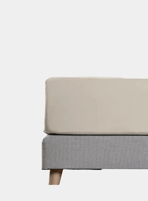Fitted Sheets with Reinforced Corners for Long - Lasting UseEmma Bed Linen Fitted Sheet Sateen 300 - Plain Fitted Sheets with Reinforced Corners for Long - Lasting UseEmma Bed Linen Fitted Sheet Sateen 300 - Plain