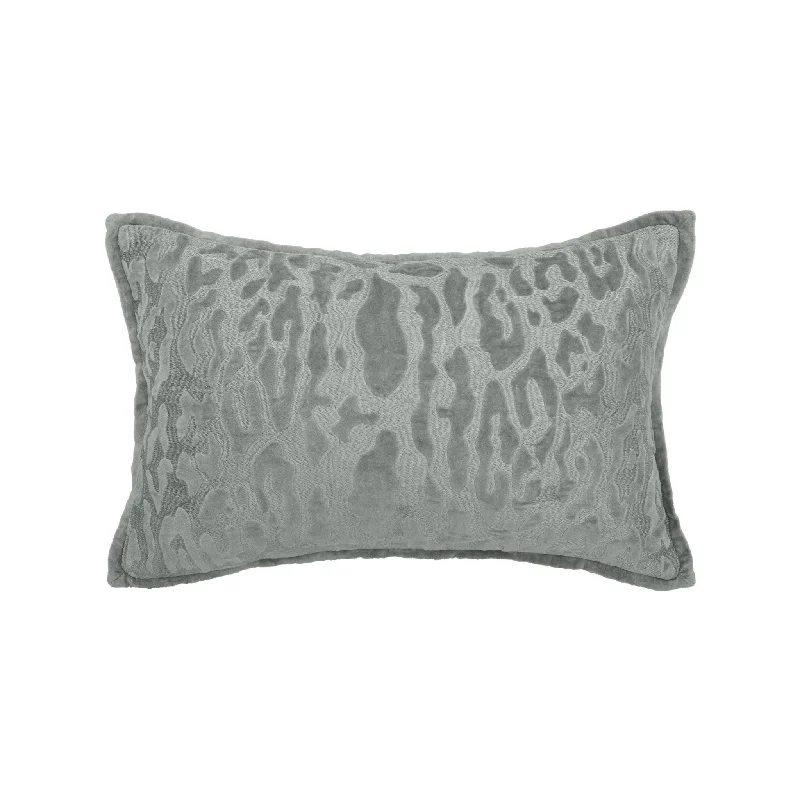 Plush Pillows for a Cozy BedAvon Pillow