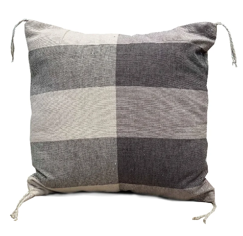Plush Pillows for a Cozy BedLinen And Cotton Pillow Case