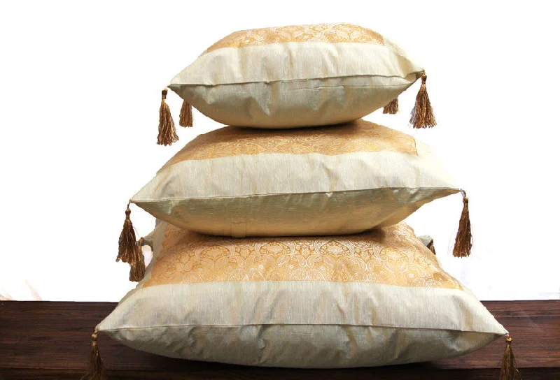 Adjustable Pillows for Customized ComfortCream Art Silk Border with Chinese Style Jacard Inset