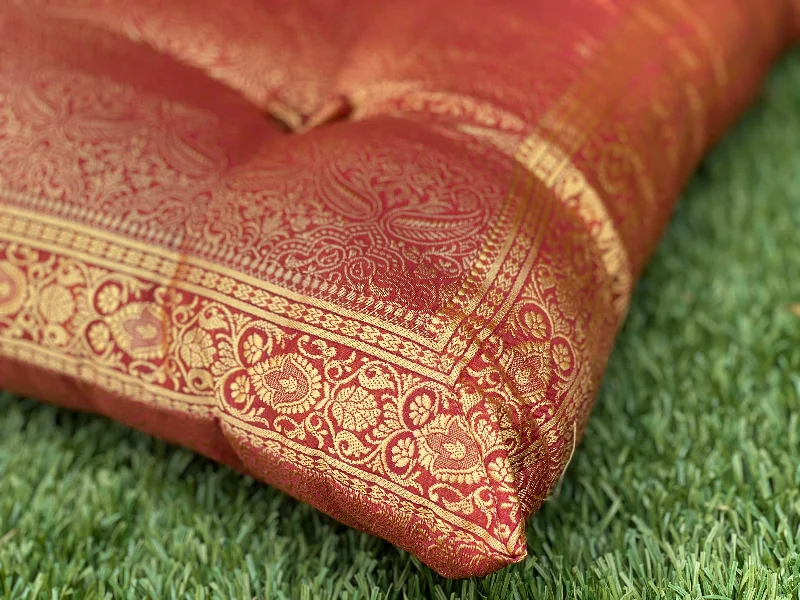 Square Pillows for Modern Home DecorRed Paisley Meditation Tufted Cushion