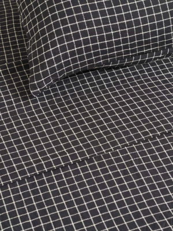 Machine - washable duvet covers for hassle - free cleaning100% Linen Duvet Cover in French Navy Machine - washable duvet covers for hassle - free cleaning100% Linen Duvet Cover in French Navy