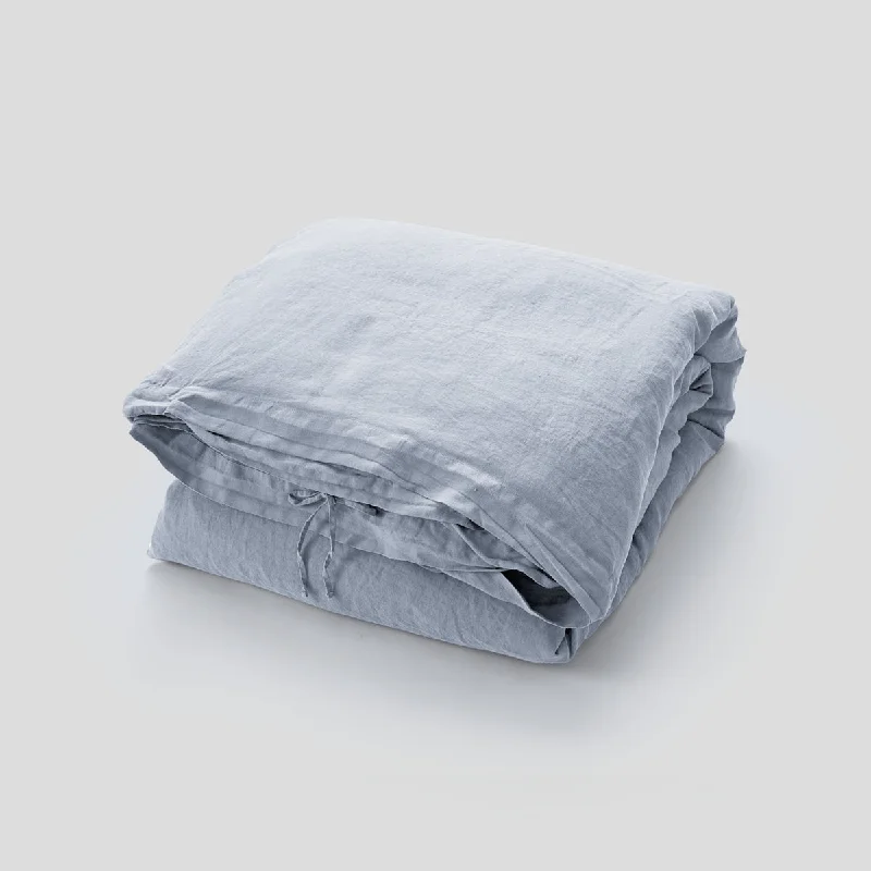 Ombre - colored duvet covers with a gradient effect for a trendy and unique style100% Linen Duvet Cover in Mist