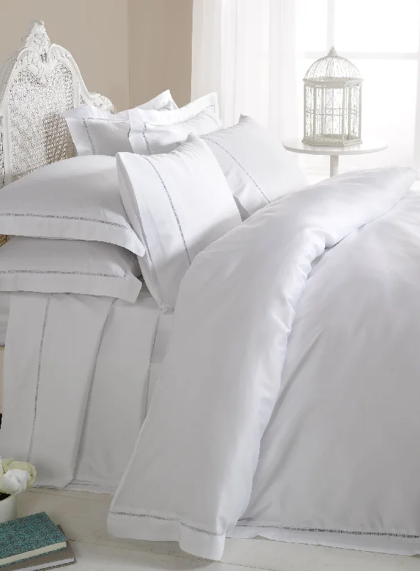 Duvet covers that work well with memory - foam mattresses for added comfort1000 Thread Count Duvet Cover in White Duvet covers that work well with memory - foam mattresses for added comfort1000 Thread Count Duvet Cover in White
