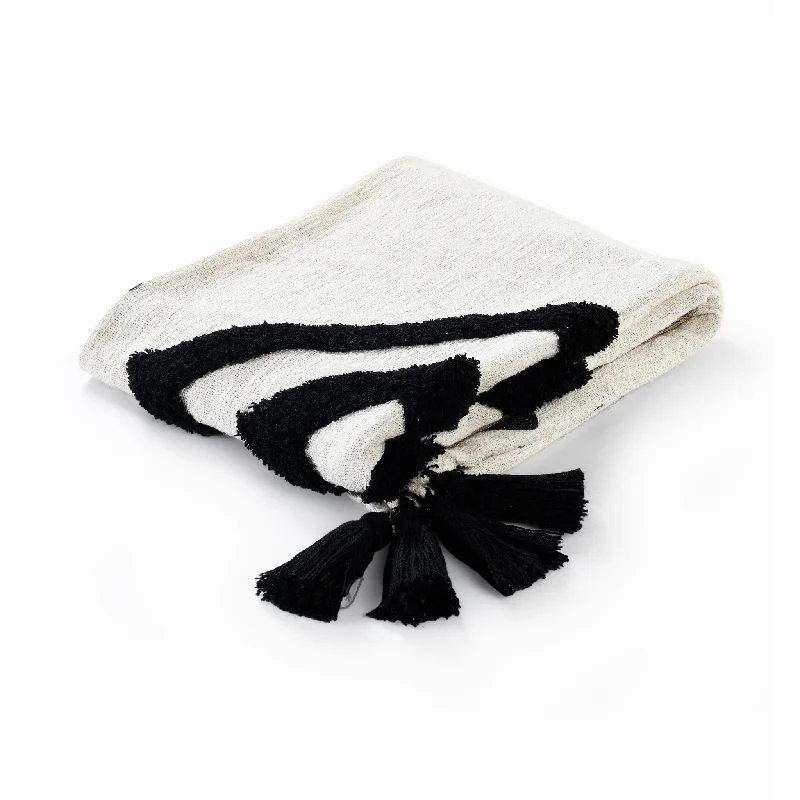 Cashmere blankets for ultimate softness and luxury50" X 60" Black and White Woven Cotton Geometric Throw Blanket with Tassels Cashmere blankets for ultimate softness and luxury50" X 60" Black and White Woven Cotton Geometric Throw Blanket with Tassels