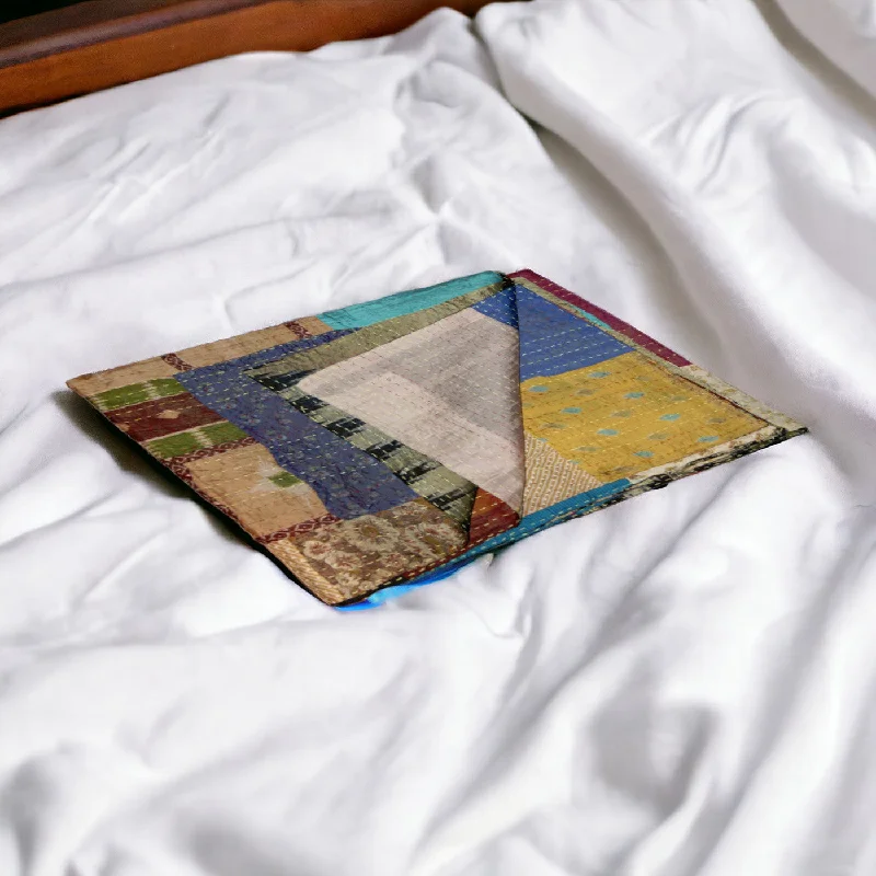 Cotton blankets for breathability and a lightweight feel50" X 70" Silk Multicolor Throws Cotton blankets for breathability and a lightweight feel50" X 70" Silk Multicolor Throws