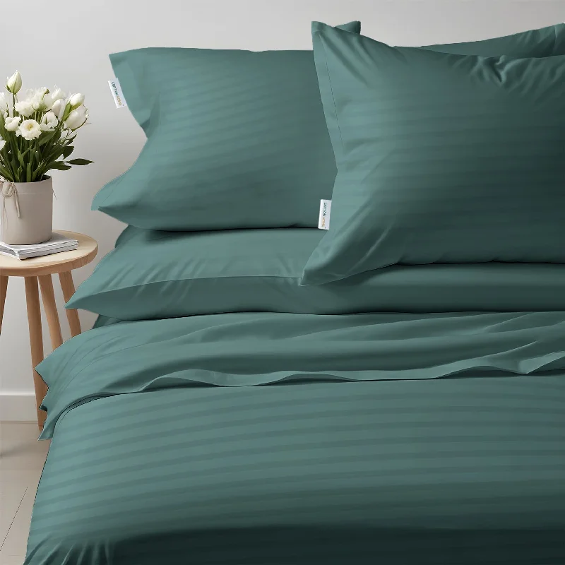 Allergy - friendly duvet covers for bedrooms with sensitive air qualityPremium High Quality Cotton 250TC Queen Stripe 6 Piece Duvet Cover Set 220x240cm Teal Allergy - friendly duvet covers for bedrooms with sensitive air qualityPremium High Quality Cotton 250TC Queen Stripe 6 Piece Duvet Cover Set 220x240cm Teal