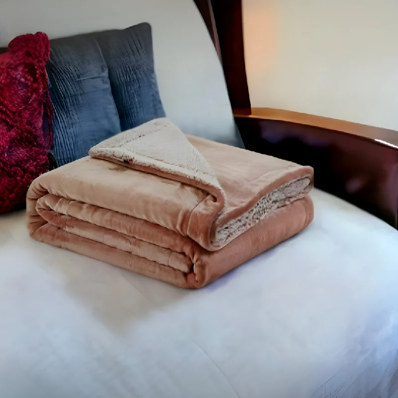 Bamboo fiber blankets with natural antibacterial properties80" X 60" Blush Knitted Polyester Plush Throw Blanket Bamboo fiber blankets with natural antibacterial properties80" X 60" Blush Knitted Polyester Plush Throw Blanket