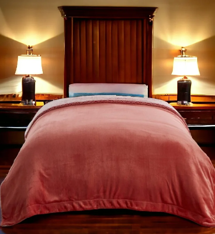 King - size blankets to cover large beds comfortably90" X 90" Fuchsia Knitted Polyester Plush Throw Blanket