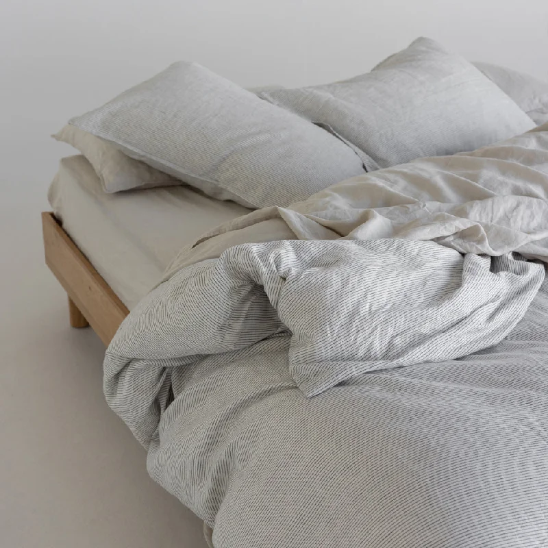 Moisture - wicking duvet covers to prevent night sweatsEuropean Linen Duvet Cover - Pinstripe Moisture - wicking duvet covers to prevent night sweatsEuropean Linen Duvet Cover - Pinstripe