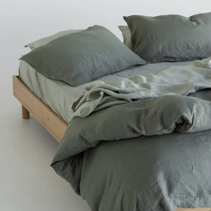 Thermal - regulating duvet covers to keep you warm in winter and cool in summerEuropean Linen Duvet Cover - Rosemary Thermal - regulating duvet covers to keep you warm in winter and cool in summerEuropean Linen Duvet Cover - Rosemary