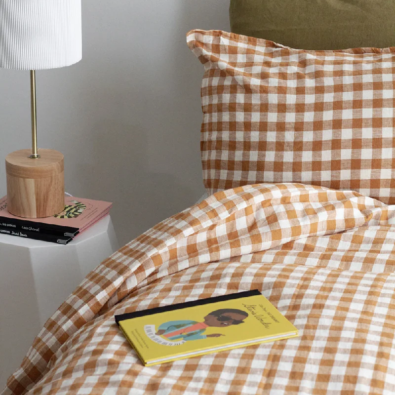 Expensive duvet covers with premium materials and artisanal craftsmanshipEuropean Linen Duvet Set - Toffee Gingham, King Single Expensive duvet covers with premium materials and artisanal craftsmanshipEuropean Linen Duvet Set - Toffee Gingham, King Single