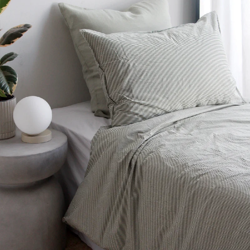 Duvet covers to pair with down comforters for maximum warmthStonewash Cotton Duvet Set - Pine Mini Stripe, King Single Duvet covers to pair with down comforters for maximum warmthStonewash Cotton Duvet Set - Pine Mini Stripe, King Single