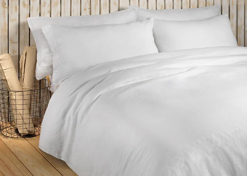 Solid - colored duvet covers in classic colors like white, black, and navy for a timeless lookAmalia "Maia" 100% European Stonewashed Linen Fabric Duvet Cover in White Solid - colored duvet covers in classic colors like white, black, and navy for a timeless lookAmalia "Maia" 100% European Stonewashed Linen Fabric Duvet Cover in White