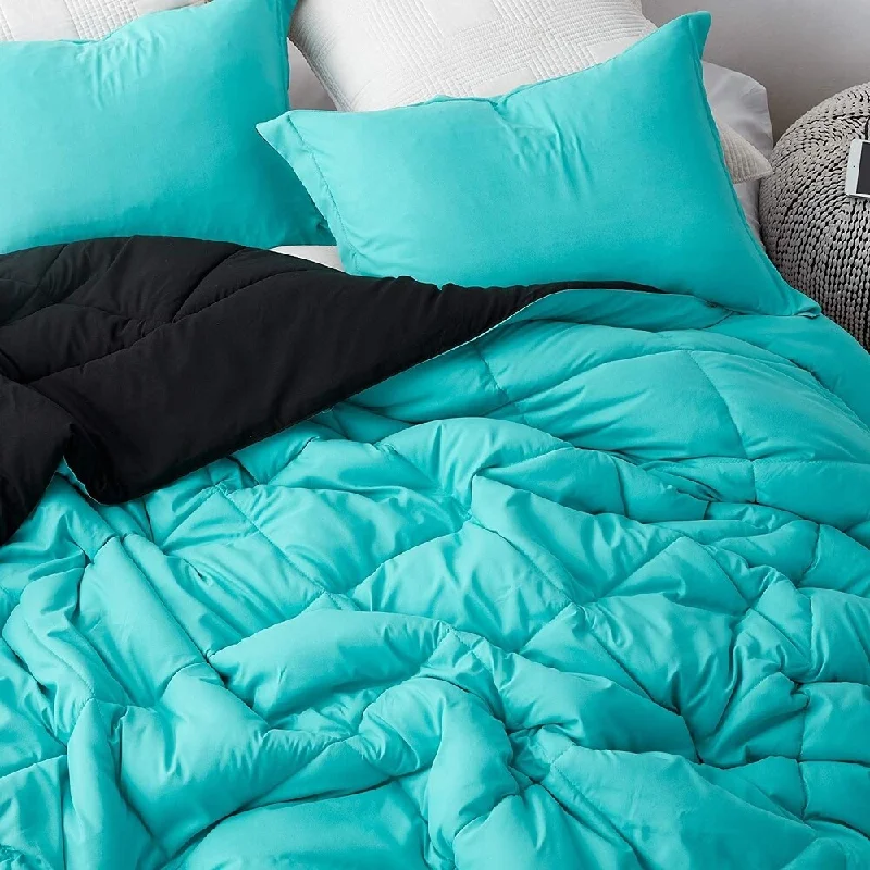 Microfiber - filled comforters that are lightweight and easy to care forAqua/Black Reversible Full Comforter - Oversized Full XL Bedding Microfiber - filled comforters that are lightweight and easy to care forAqua/Black Reversible Full Comforter - Oversized Full XL Bedding