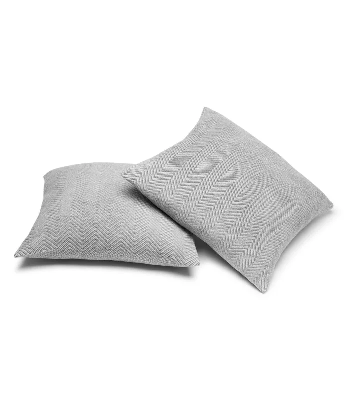 Recycled polyester blankets for an eco - conscious optionBayside Herringbone Throw Pillow Covers Recycled polyester blankets for an eco - conscious optionBayside Herringbone Throw Pillow Covers