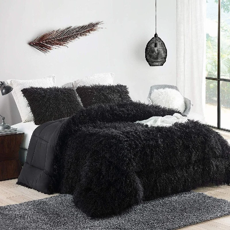 Goose down comforters known for their superior quality and insulationBlack Bear - Coma Inducer® Oversized Comforter Goose down comforters known for their superior quality and insulationBlack Bear - Coma Inducer® Oversized Comforter
