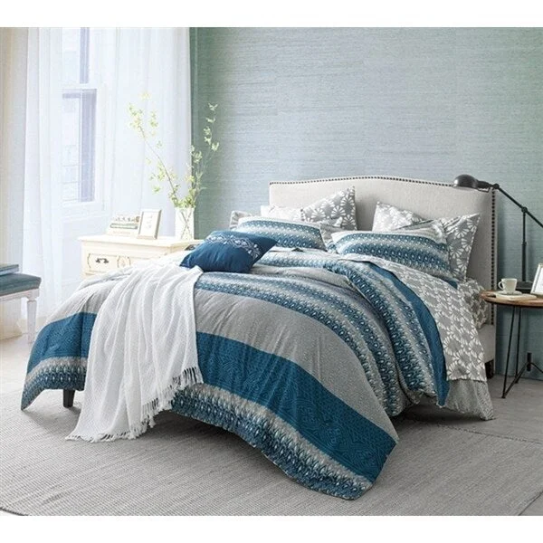 Goose down comforters known for their superior quality and insulationBYB BYB Sedona Comforter Set Goose down comforters known for their superior quality and insulationBYB BYB Sedona Comforter Set