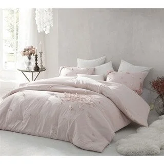Full - size comforters suitable for full - sized beds in guest rooms or small bedroomsBYB Petals Handsewn Comforter - Soft Ice Pink Full - size comforters suitable for full - sized beds in guest rooms or small bedroomsBYB Petals Handsewn Comforter - Soft Ice Pink
