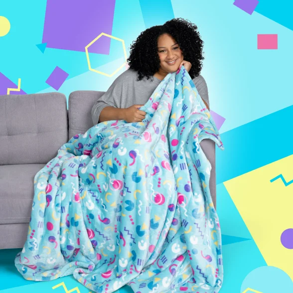 King - size blankets to cover large beds comfortablyCanteen