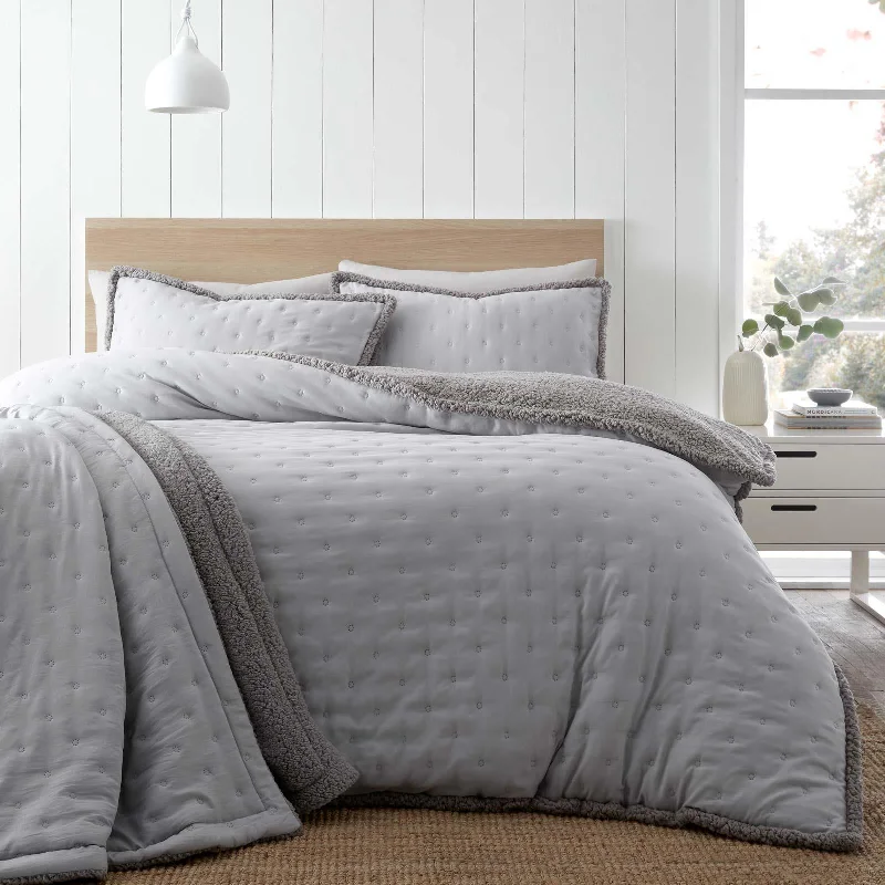 Duvet covers to match a specific bedroom color schemeCosy Nori Sherpa Duvet Cover Set Silver Duvet covers to match a specific bedroom color schemeCosy Nori Sherpa Duvet Cover Set Silver