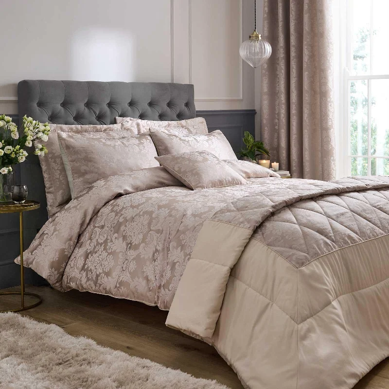 Minimalist - style duvet covers with clean lines and simple designsDamask Jacquard Duvet Cover Set Champagne Minimalist - style duvet covers with clean lines and simple designsDamask Jacquard Duvet Cover Set Champagne