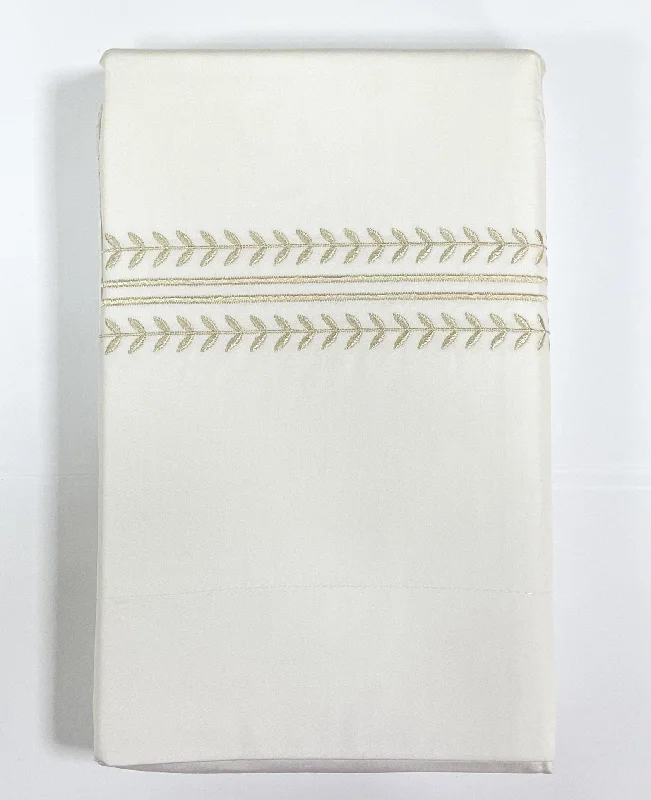 Light - blocking duvet covers for a better sleep during the dayChevron Duvet Cover