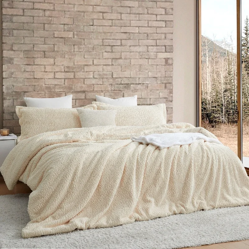 Latex - filled comforters with a bouncy texture and good supportCloud Cover - Coma Inducer® Oversized Comforter Set - Creamy Taupe Latex - filled comforters with a bouncy texture and good supportCloud Cover - Coma Inducer® Oversized Comforter Set - Creamy Taupe