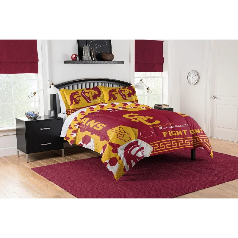 Cotton - filled comforters for a breathable and natural sleep experienceCOL 849 USC Hexagon Take F/Q Comforter Set Cotton - filled comforters for a breathable and natural sleep experienceCOL 849 USC Hexagon Take F/Q Comforter Set
