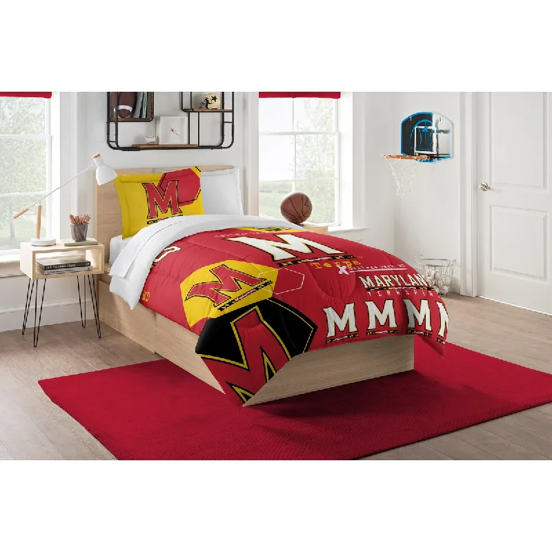 Duck down comforters with a softer feel and good warmth retentionCOL 862 Maryland Hexagon Twin Comforter Set Duck down comforters with a softer feel and good warmth retentionCOL 862 Maryland Hexagon Twin Comforter Set