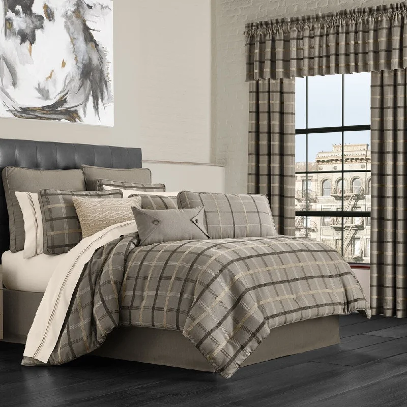 Wool - filled comforters with natural moisture - wicking and temperature - regulating featuresCopper Grove Mergentheim Cabin Comforter Set Wool - filled comforters with natural moisture - wicking and temperature - regulating featuresCopper Grove Mergentheim Cabin Comforter Set
