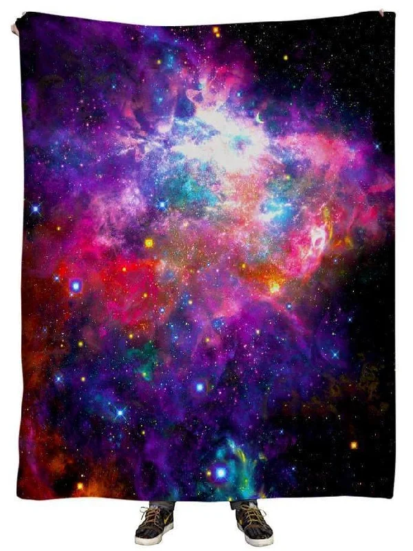 Recycled polyester blankets for an eco - conscious optionCoral Corona Plush Blanket Recycled polyester blankets for an eco - conscious optionCoral Corona Plush Blanket