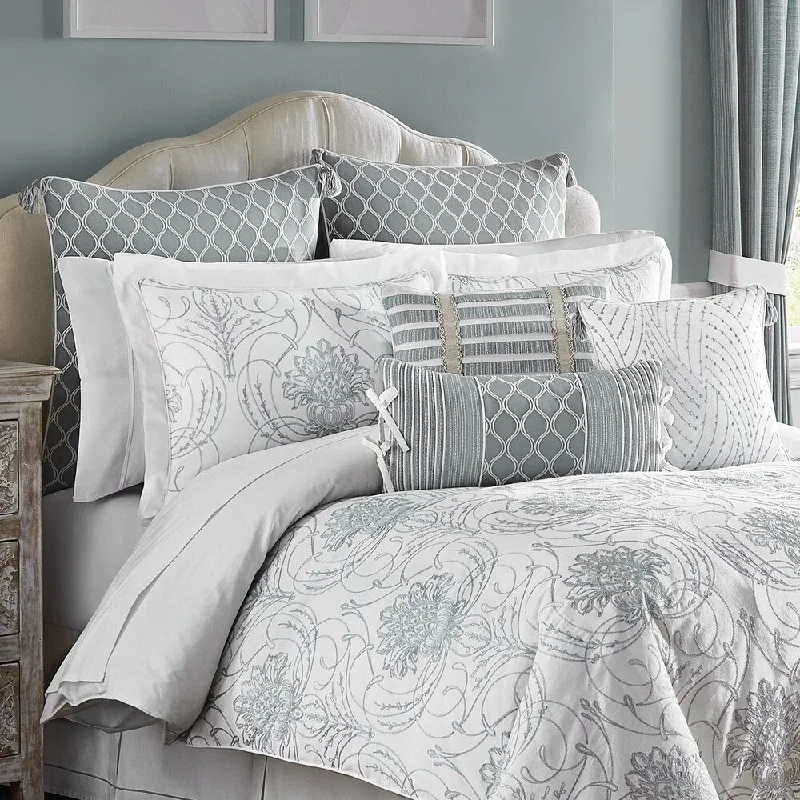 Goose down comforters known for their superior quality and insulationCroscill Eleyana 4-Piece Comforter Set Goose down comforters known for their superior quality and insulationCroscill Eleyana 4-Piece Comforter Set