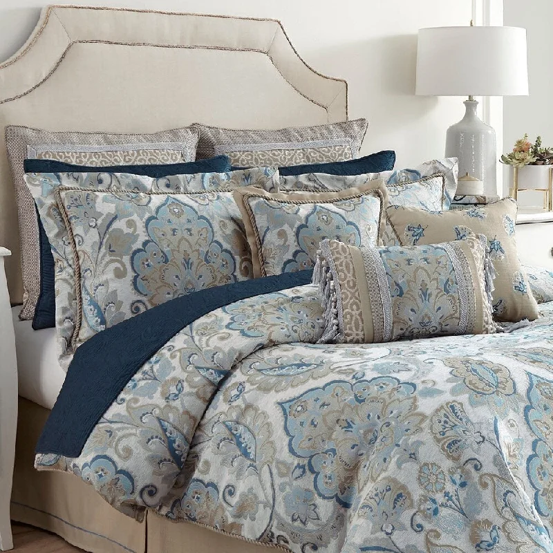 Duck down comforters with a softer feel and good warmth retentionCroscill Emery Chenille 4 Piece Comforter Set Duck down comforters with a softer feel and good warmth retentionCroscill Emery Chenille 4 Piece Comforter Set