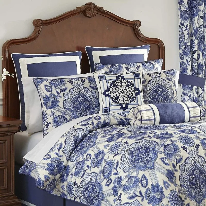 Full - size comforters suitable for full - sized beds in guest rooms or small bedroomsCroscill Leland Blue Damask 4 Piece Comforter Set Full - size comforters suitable for full - sized beds in guest rooms or small bedroomsCroscill Leland Blue Damask 4 Piece Comforter Set