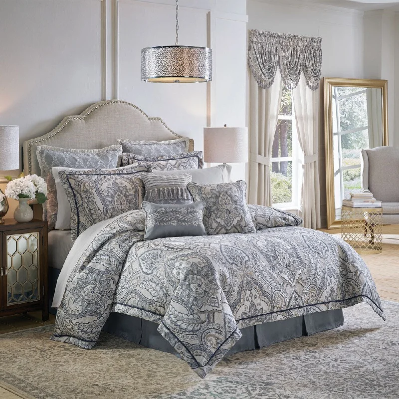 King - size comforters to fit large king - sized beds perfectlyCroscill Seren 4-piece Comforter Set King - size comforters to fit large king - sized beds perfectlyCroscill Seren 4-piece Comforter Set