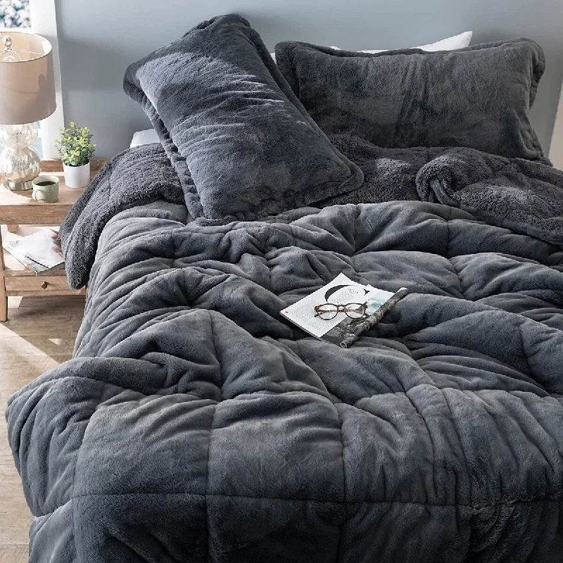 Microfiber - filled comforters that are lightweight and easy to care forDG OG Chunky Bunny - Coma Inducer® Comforter Set - USA Heavyweight Filled - Steel Gray Microfiber - filled comforters that are lightweight and easy to care forDG OG Chunky Bunny - Coma Inducer® Comforter Set - USA Heavyweight Filled - Steel Gray
