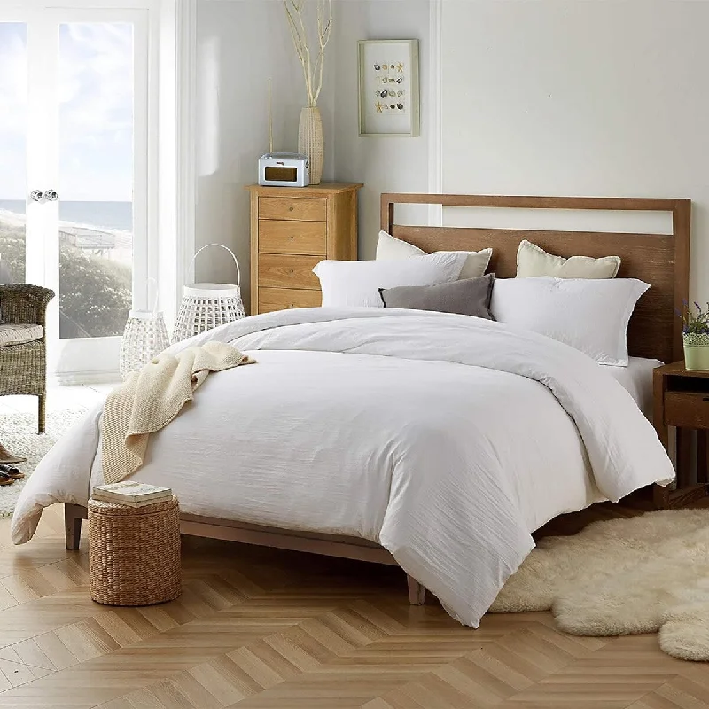Latex - filled comforters with a bouncy texture and good supportDown Alternative Ultra Cozy Comforter Set - White Latex - filled comforters with a bouncy texture and good supportDown Alternative Ultra Cozy Comforter Set - White