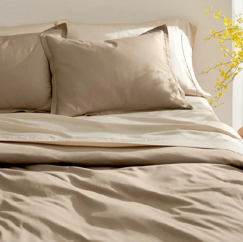 Oversized duvet covers that drape beautifully over the sides of the bed for a luxurious lookDuvet Cover 600TC Heavenly - Dark Beige Oversized duvet covers that drape beautifully over the sides of the bed for a luxurious lookDuvet Cover 600TC Heavenly - Dark Beige