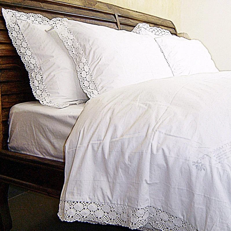 Guest - room duvet covers to make visitors feel welcome and comfortableDuvet Cover Crochet Border - White Guest - room duvet covers to make visitors feel welcome and comfortableDuvet Cover Crochet Border - White