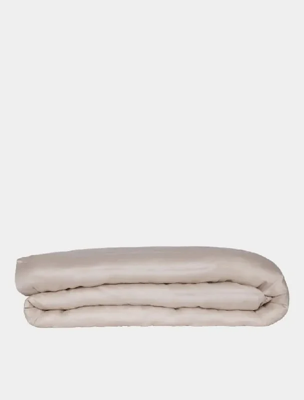 Light - blocking duvet covers for a better sleep during the dayWheat Eucalyptus Silk Duvet Cover Light - blocking duvet covers for a better sleep during the dayWheat Eucalyptus Silk Duvet Cover